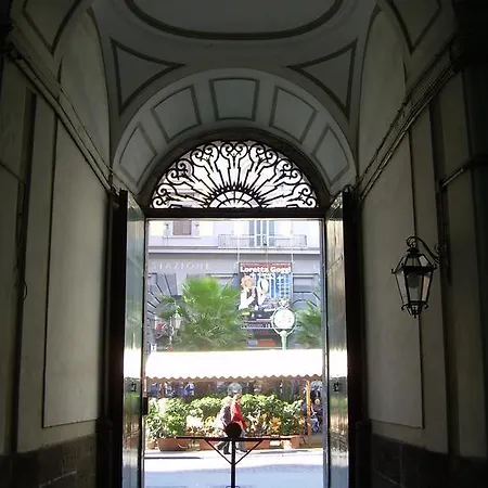 Roof Funicolare Apartment